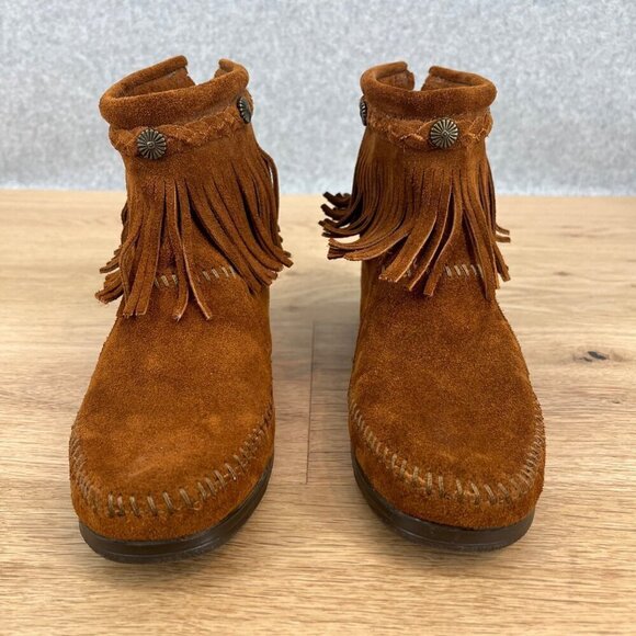 Minnetonka Womens Hi Top Back Zip Western Bootie Shoes Size 6 Brown Suede Fringe - Picture 4 of 11